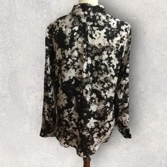 Apt 9 Size M Silky Front Wrap Blouse Top Hi-low Hem Black Gray White - Picture 2 of 6